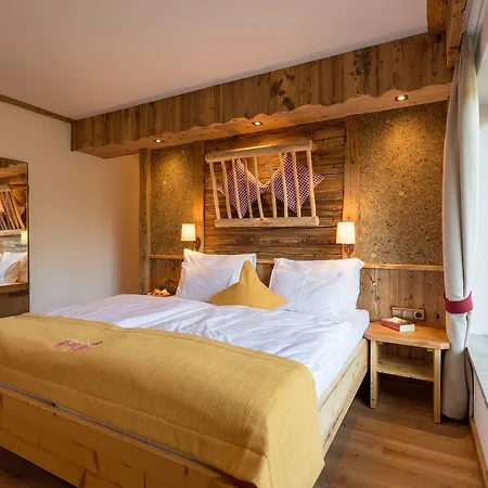 Groebl-alm 酒店 米滕瓦尔德