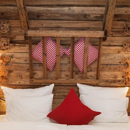 Groebl-alm 3*