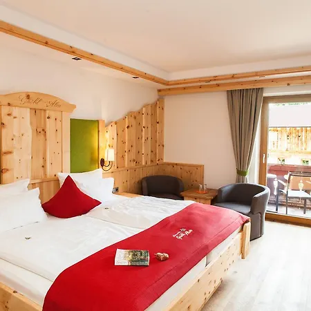Groebl-alm Hotel